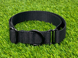 Universal 1" (simple y negrita)
